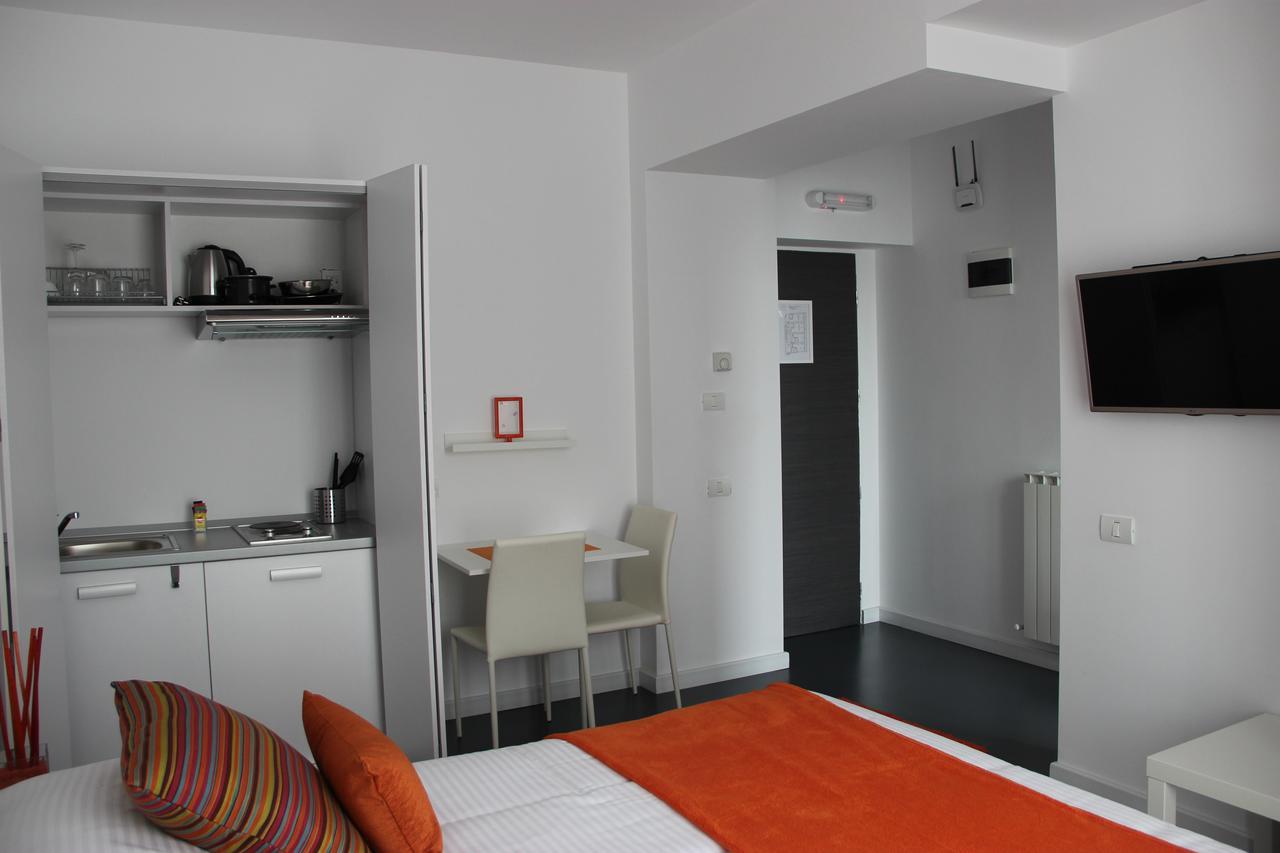 Living Aparthotel Bucarest Exterior foto